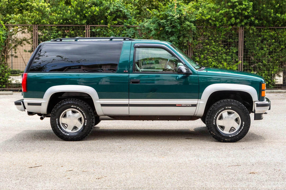 1995 GMC Yukon 1st Gen - Image 5 of 31