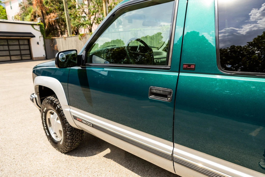 1995 GMC Yukon 1st Gen - Image 18 of 31