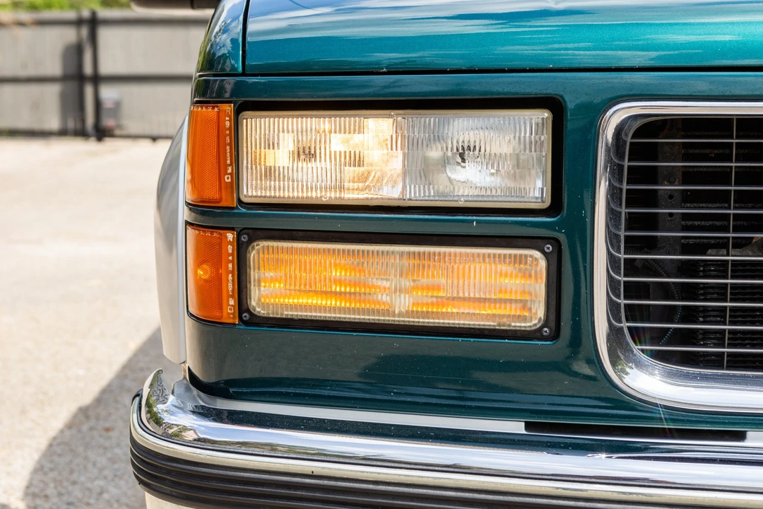 1995 GMC Yukon 1st Gen - Image 11 of 31