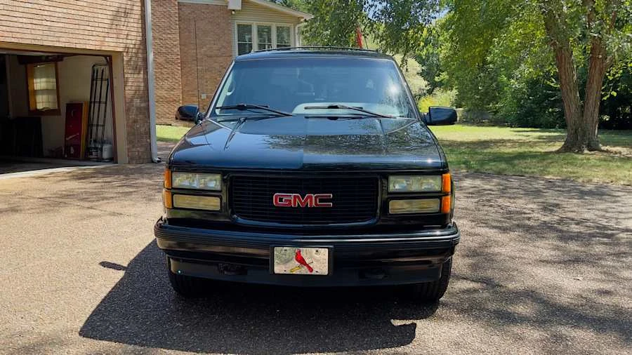 1995 GMC Yukon 1st Gen - Image 2 of 15