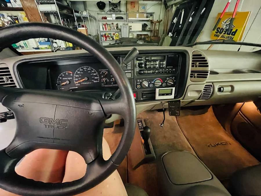 1995 GMC Yukon 1st Gen - Image 11 of 15