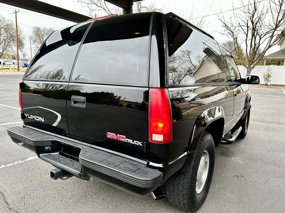 1995 GMC Yukon 1st Gen - Image 17 of 31