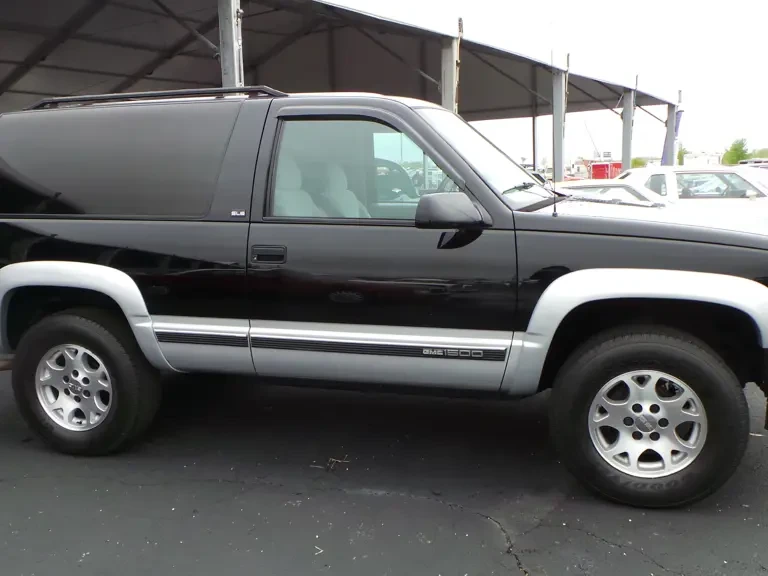1995 GMC Yukon 1st Gen - Image 2 of 2