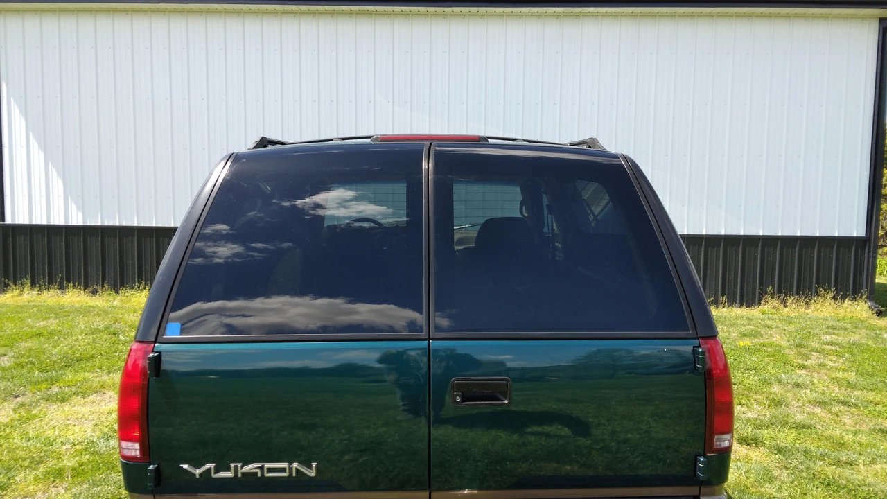 1995 GMC Yukon 1st Gen - Image 15 of 31
