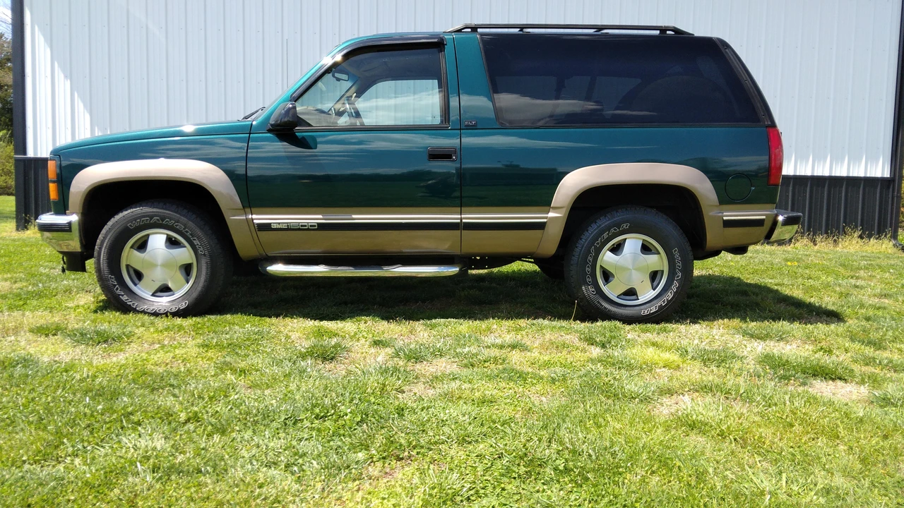 1995 GMC Yukon 1st Gen - Image 11 of 31