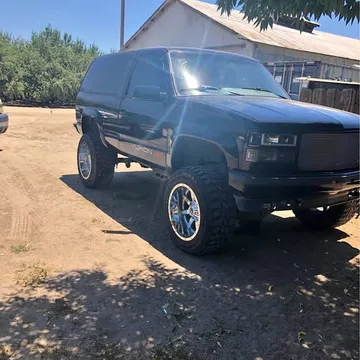 1995 GMC Yukon Sport Utility 2D