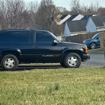 1995 GMC Yukon Sport Utility 2D