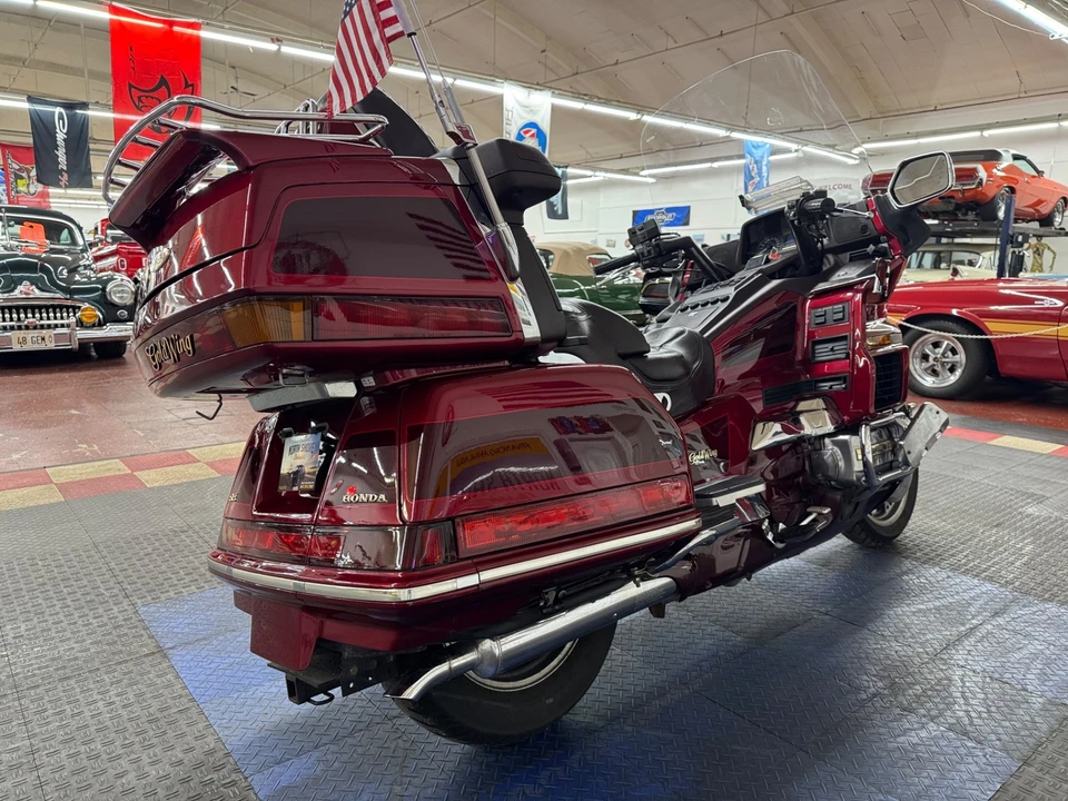 1995 Honda Gold Wing - Image 11 of 21