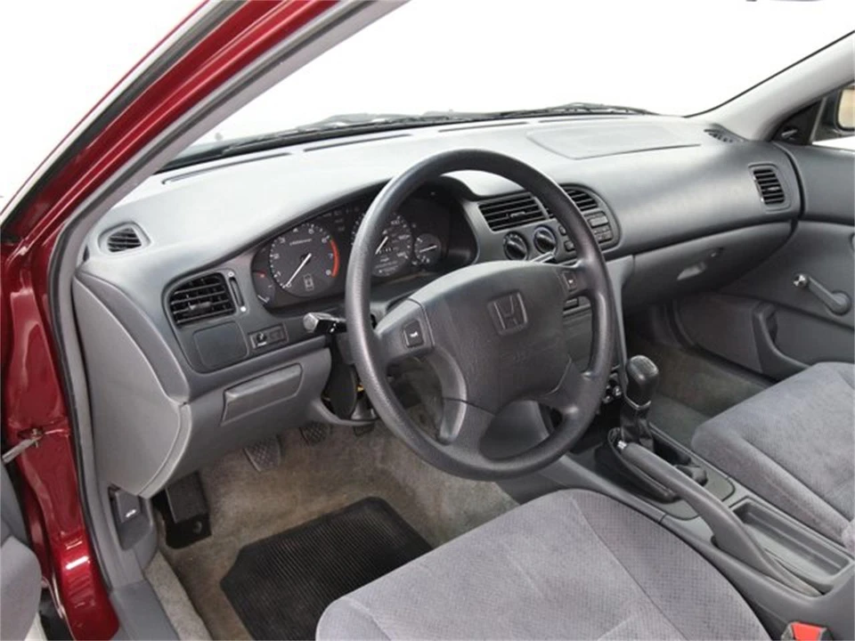 1995 Honda Accord 5th Gen - Image 9 of 31