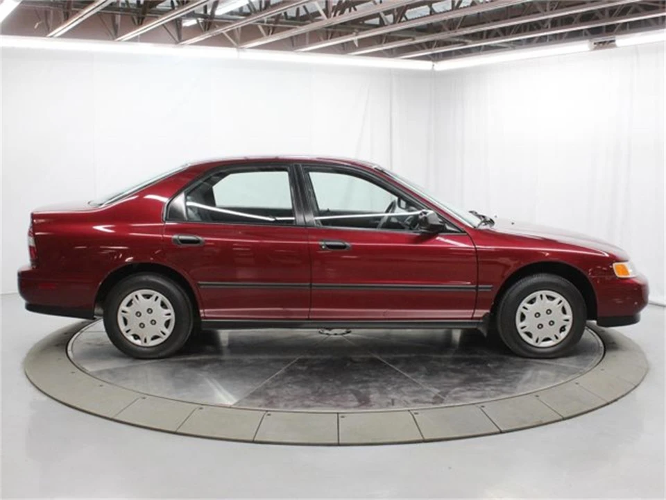 1995 Honda Accord 5th Gen - Image 8 of 31