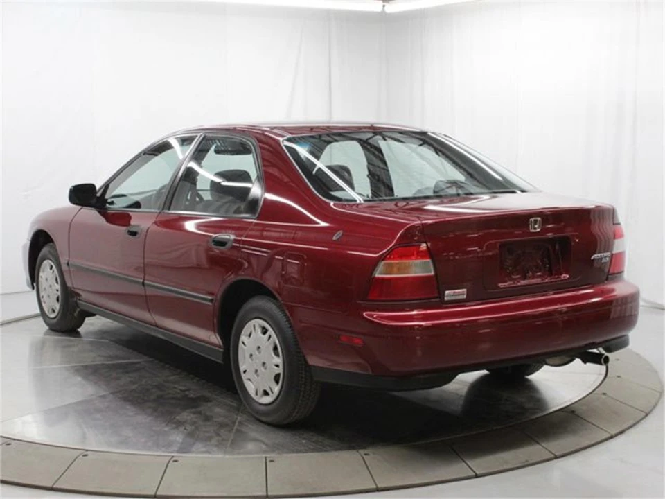1995 Honda Accord 5th Gen - Image 5 of 31