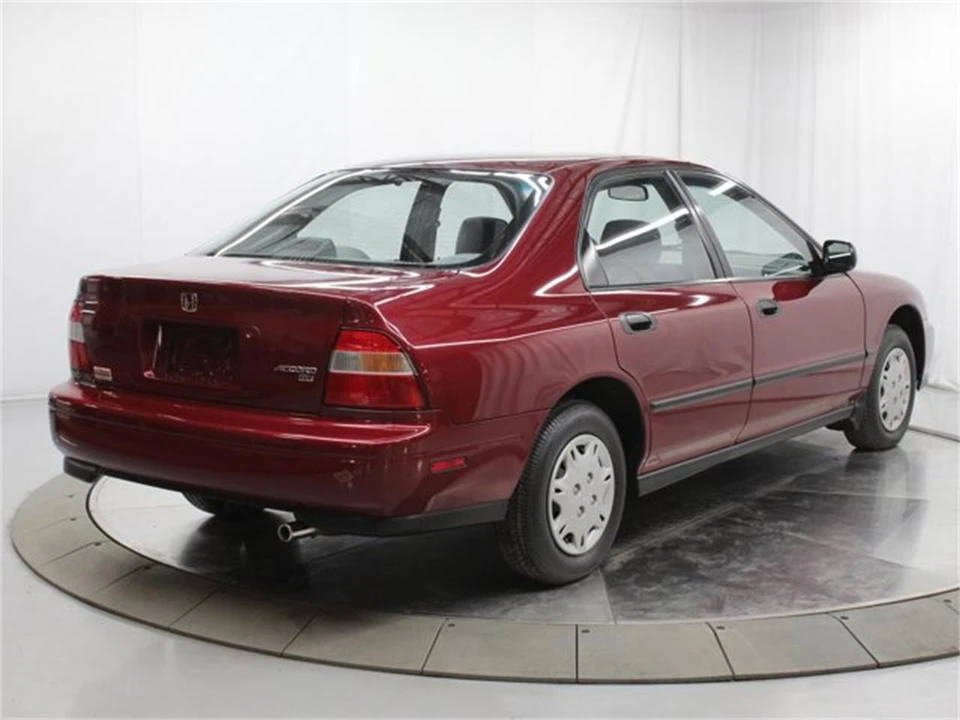 1995 Honda Accord 5th Gen - Image 7 of 31