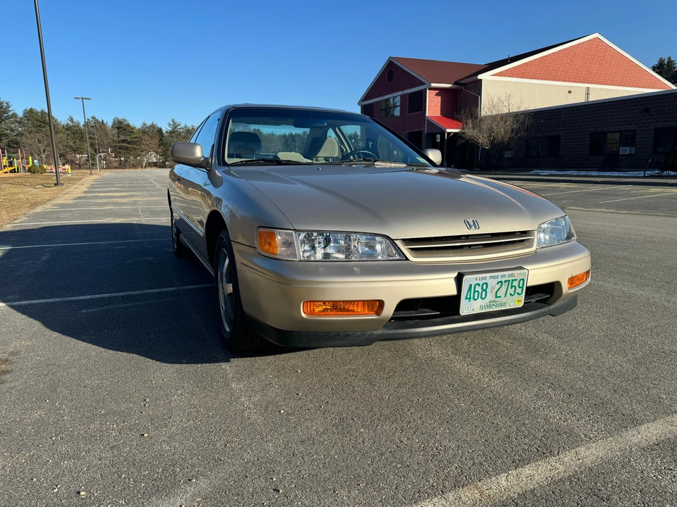 1995 Honda Accord 5th Gen - Image 16 of 31