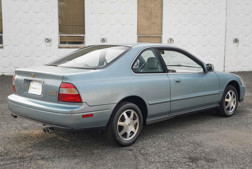 1995 Honda Accord 5th Gen - Image 13 of 31