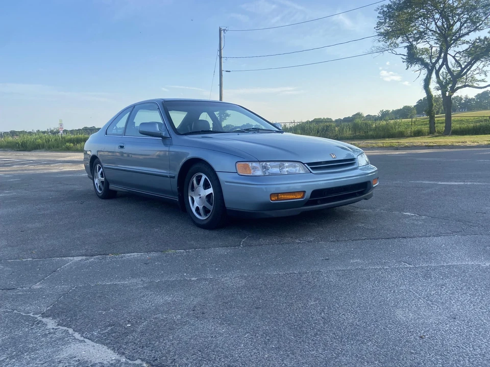1995 Honda Accord 5th Gen - Image 2 of 31