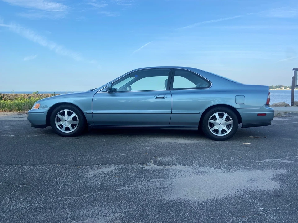 1995 Honda Accord 5th Gen - Image 8 of 31