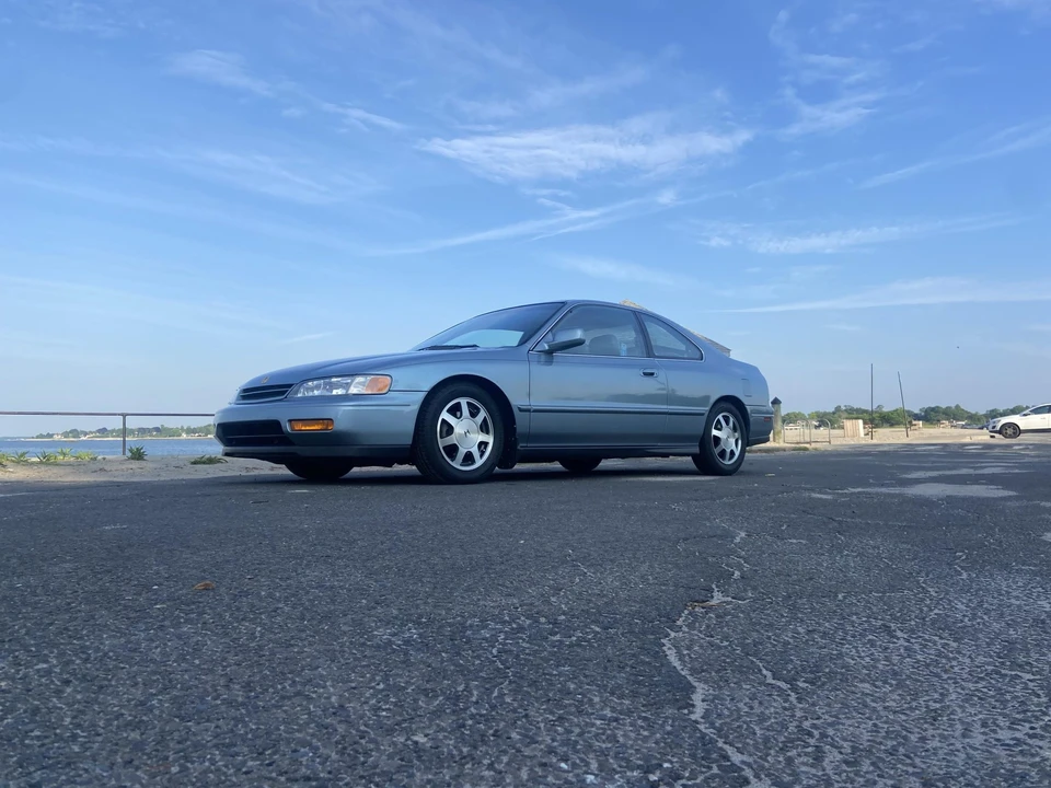 1995 Honda Accord 5th Gen - Image 5 of 31