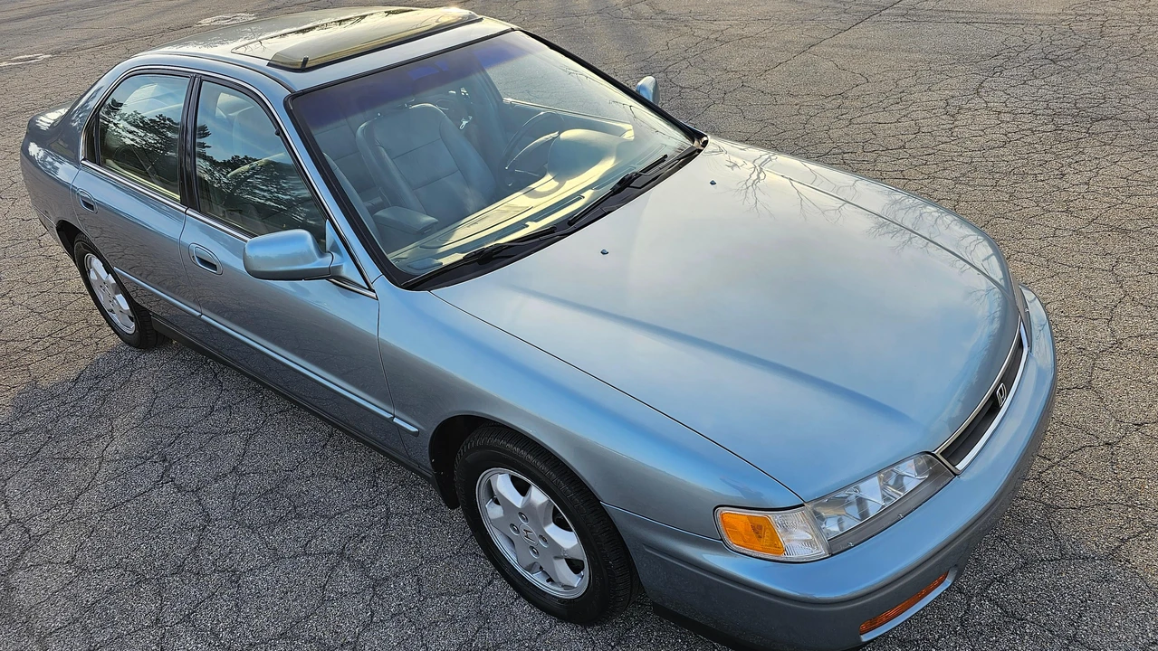 1995 Honda Accord 5th Gen - Image 19 of 31