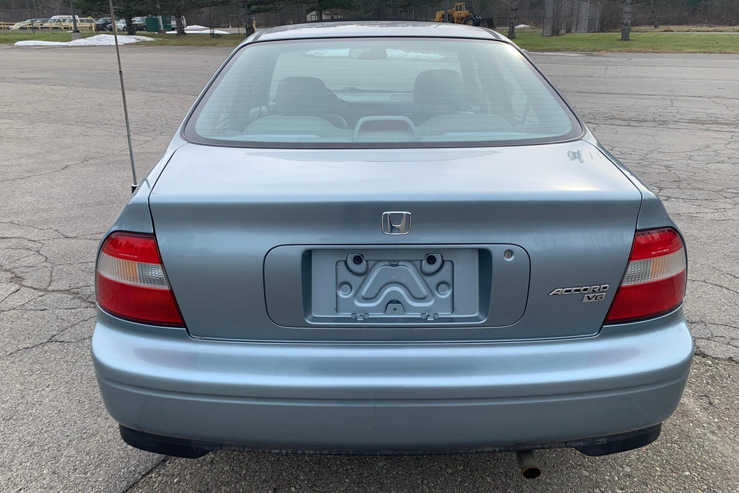 1995 Honda Accord 5th Gen - Image 5 of 31