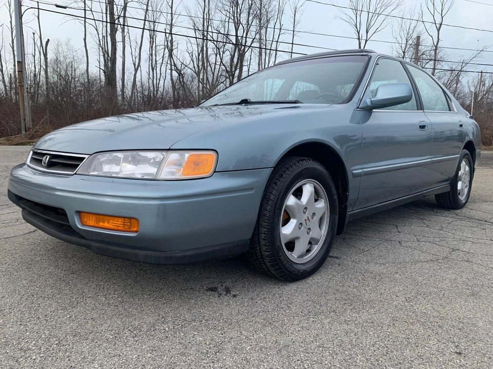 1995 Honda Accord 5th Gen - Image 7 of 31