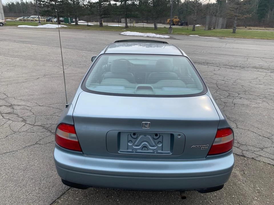 1995 Honda Accord 5th Gen - Image 15 of 31