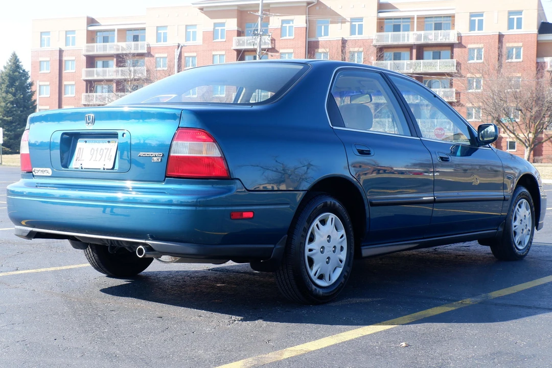 1995 Honda Accord 5th Gen - Image 4 of 5