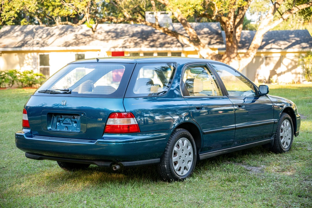 1995 Honda Accord 5th Gen - Image 4 of 31