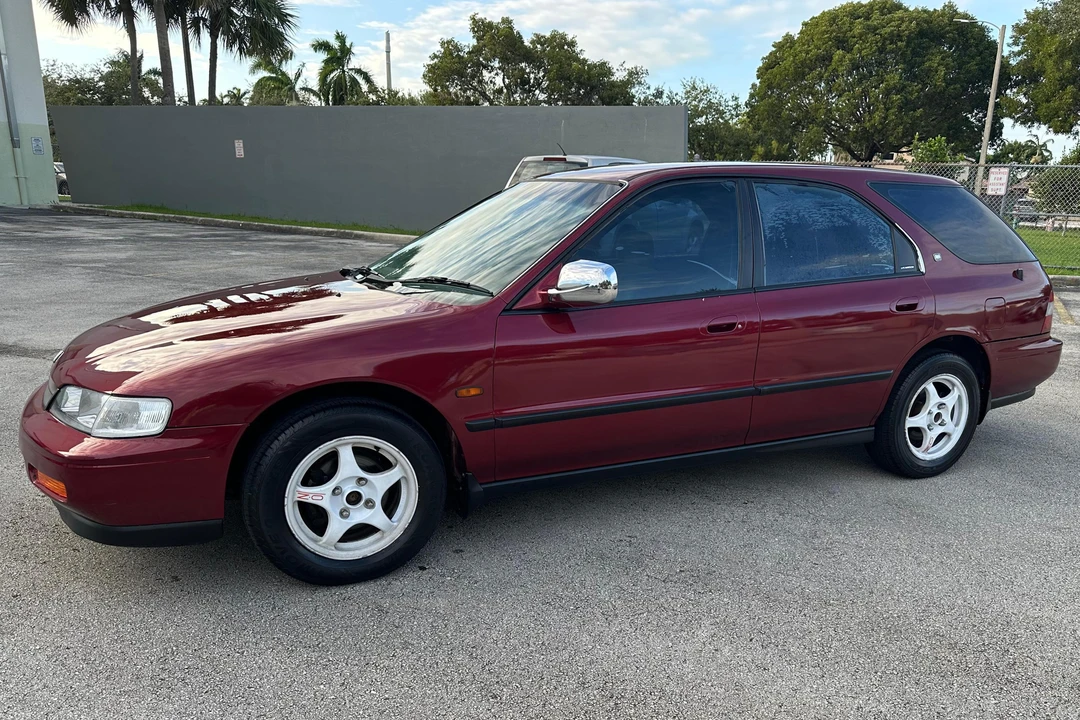 1995 Honda Accord 5th Gen - Image 3 of 31
