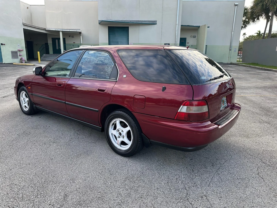 1995 Honda Accord 5th Gen - Image 10 of 31