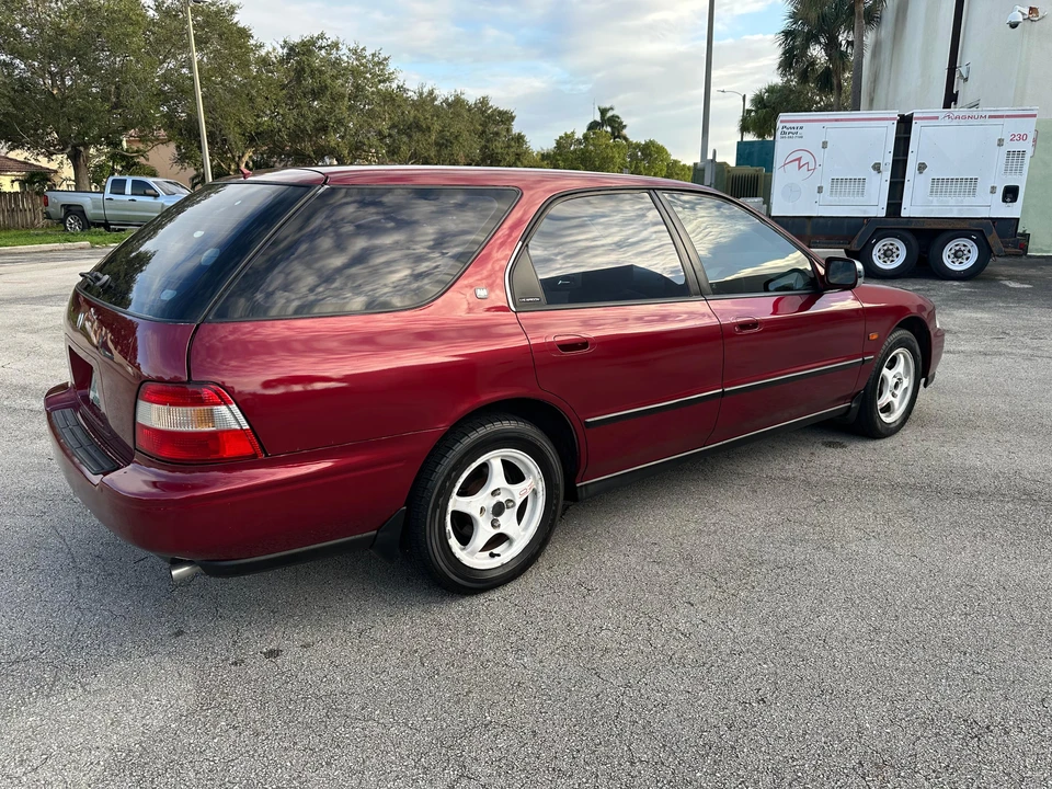 1995 Honda Accord 5th Gen - Image 15 of 31