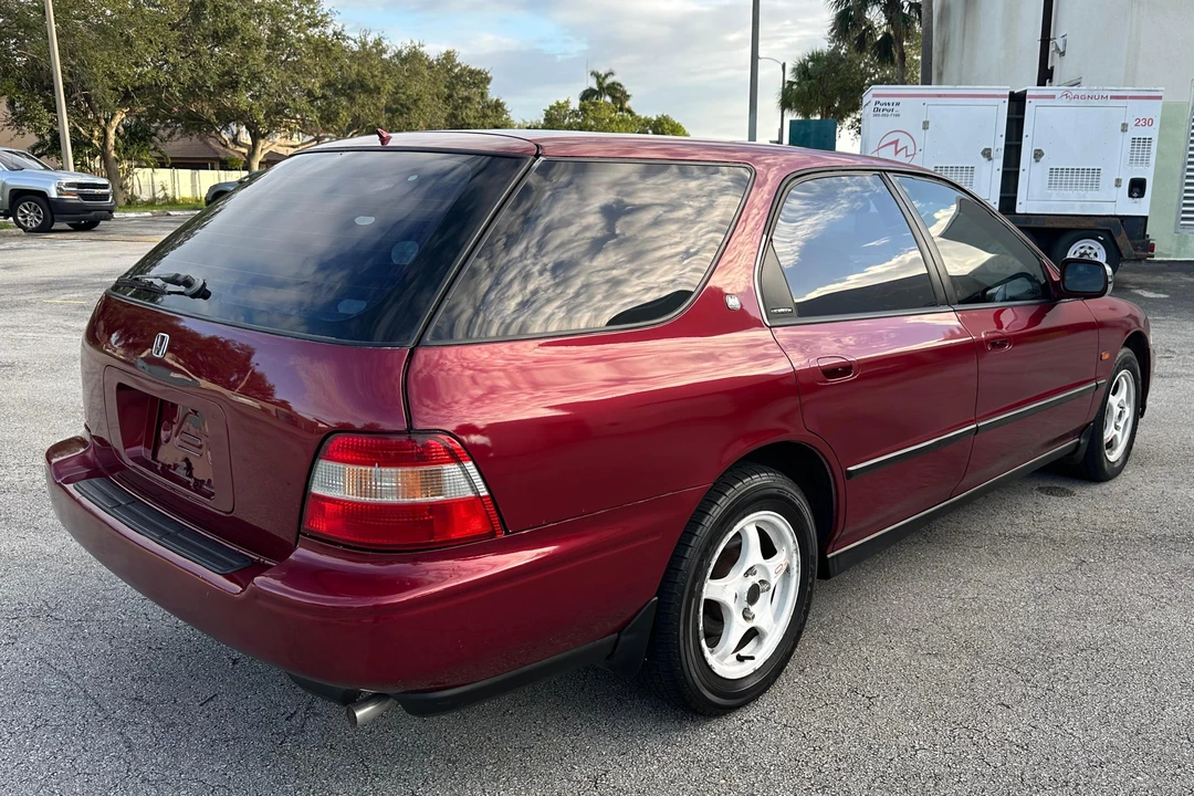 1995 Honda Accord 5th Gen - Image 4 of 31