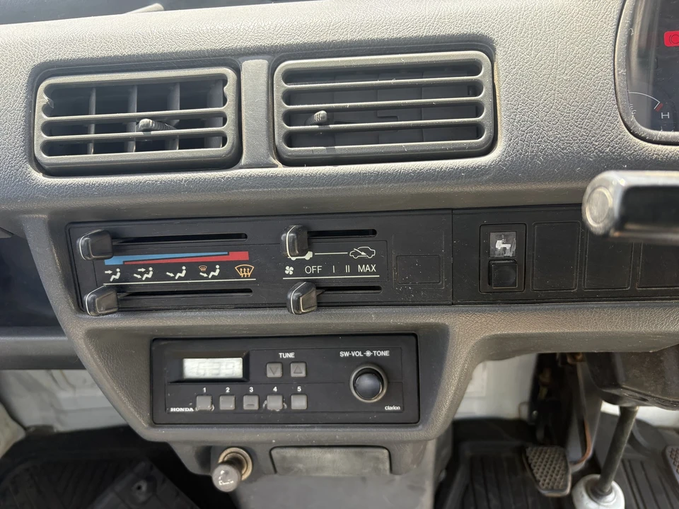 1995 Honda Acty 2nd Gen - Image 16 of 31