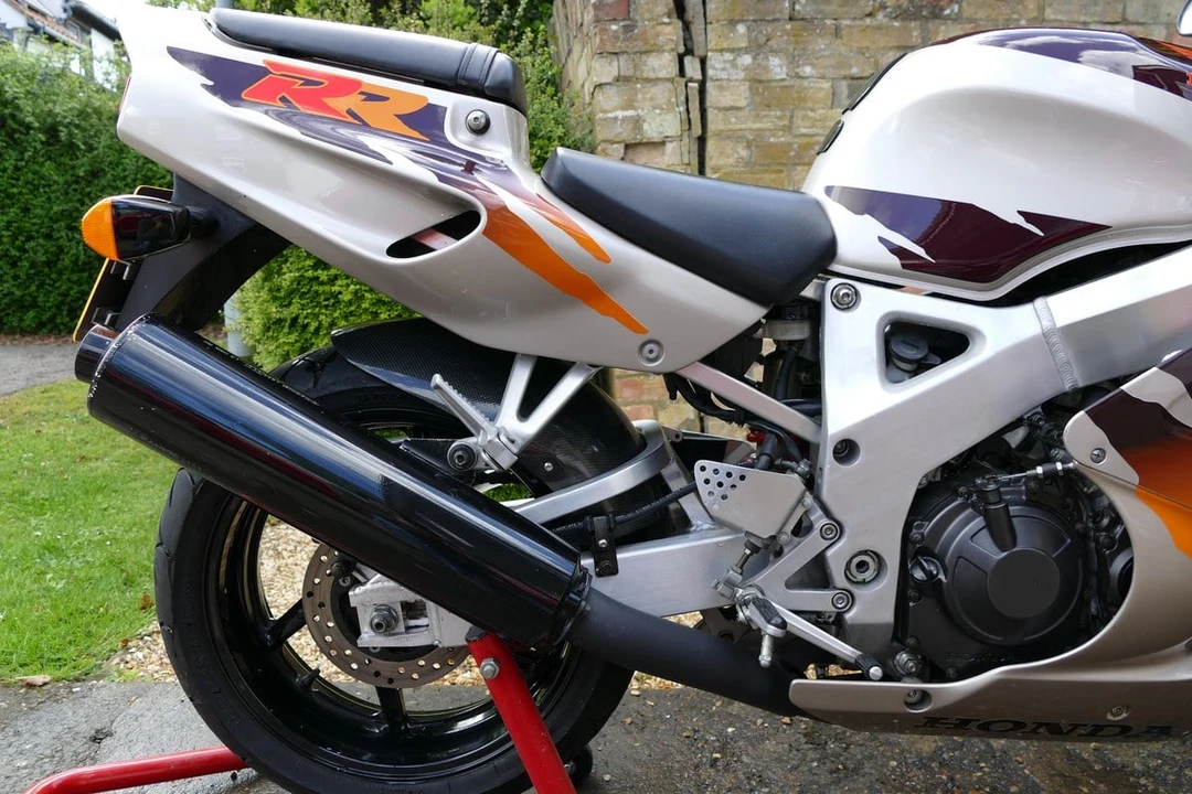 1995 Honda CBR - Image 5 of 30