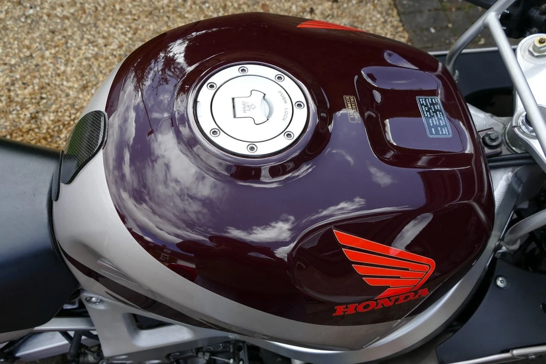 1995 Honda CBR - Image 11 of 30