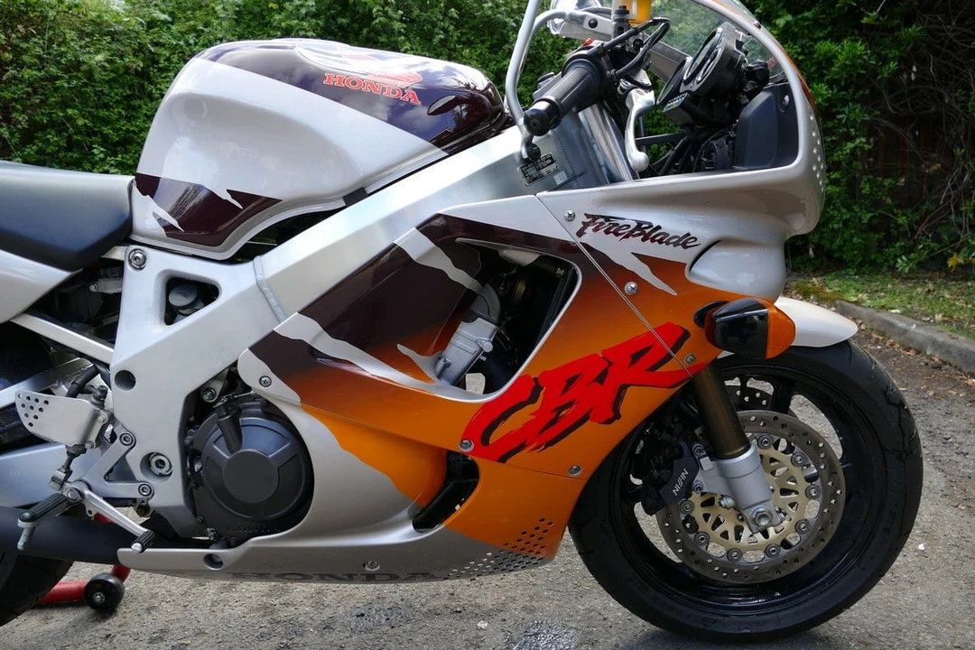 1995 Honda CBR - Image 18 of 30