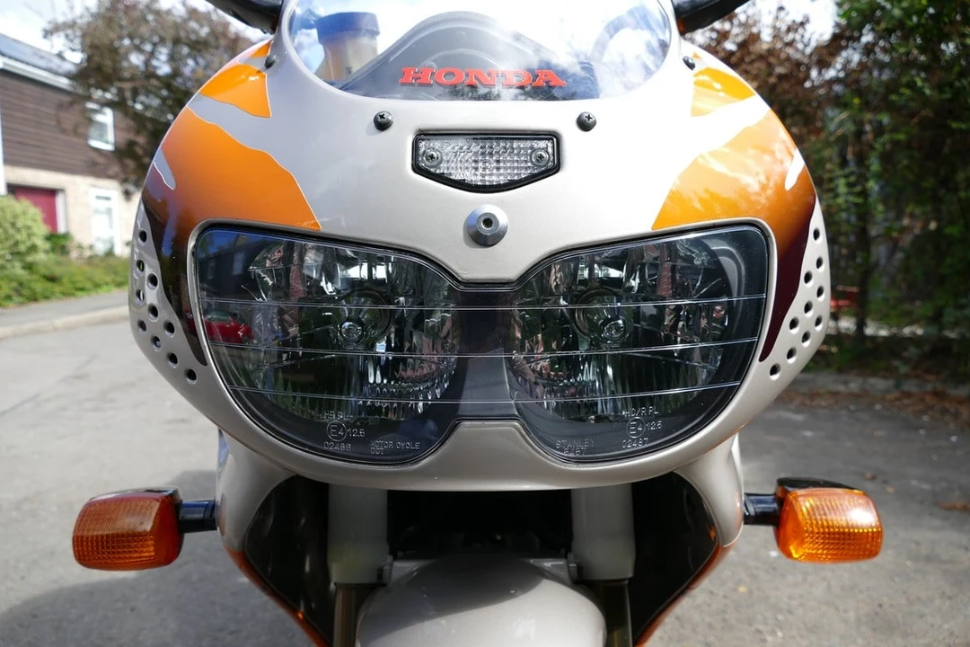 1995 Honda CBR - Image 21 of 30
