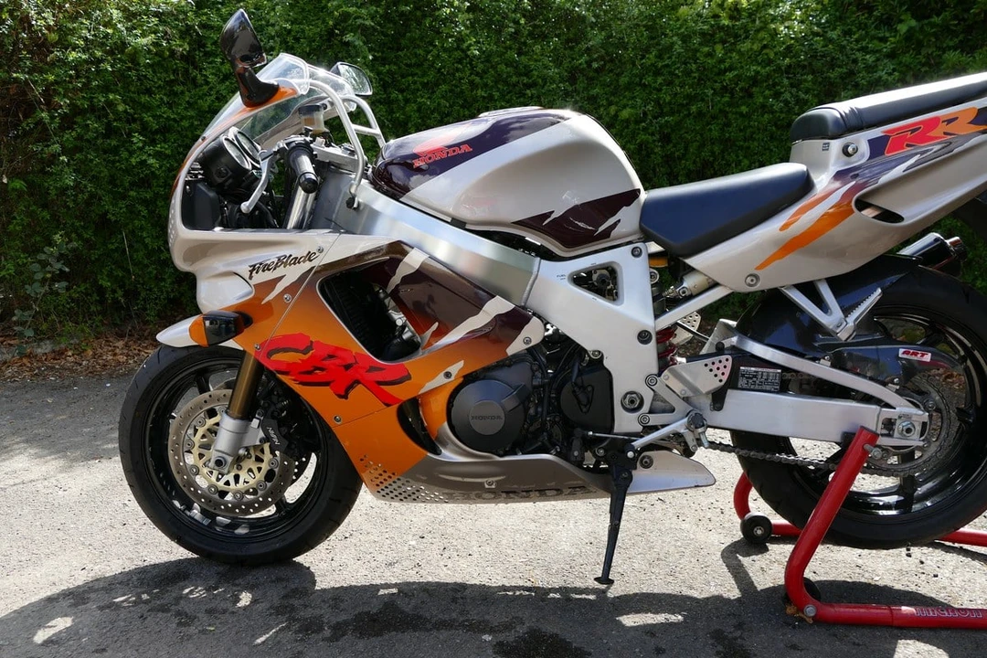 1995 Honda CBR - Image 22 of 30