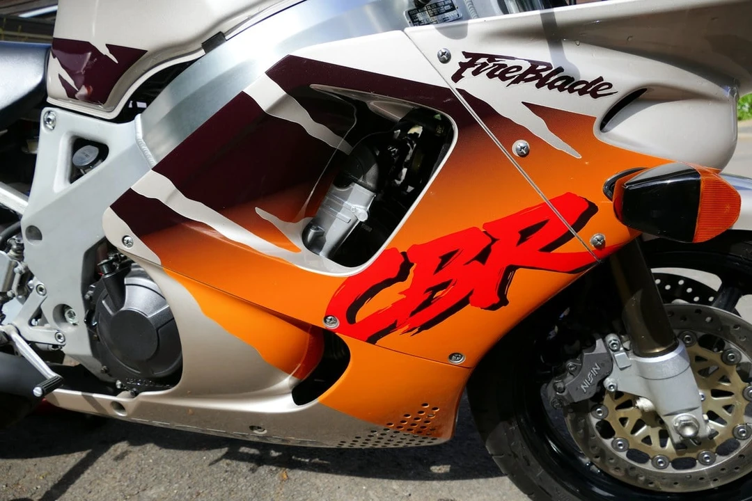 1995 Honda CBR - Image 27 of 30