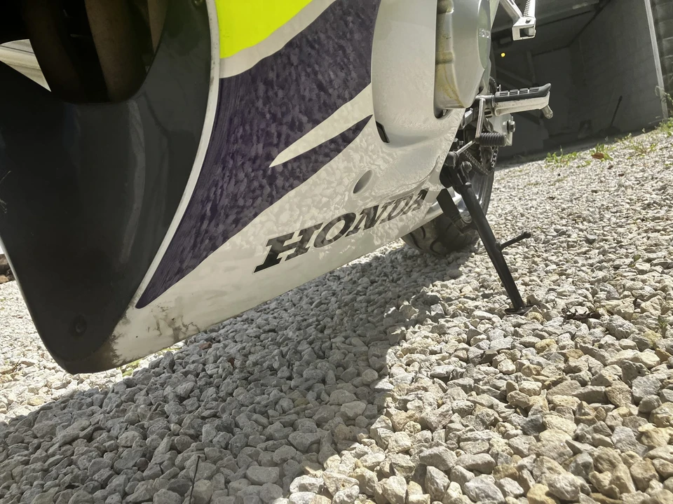1995 Honda CBR - Image 19 of 31