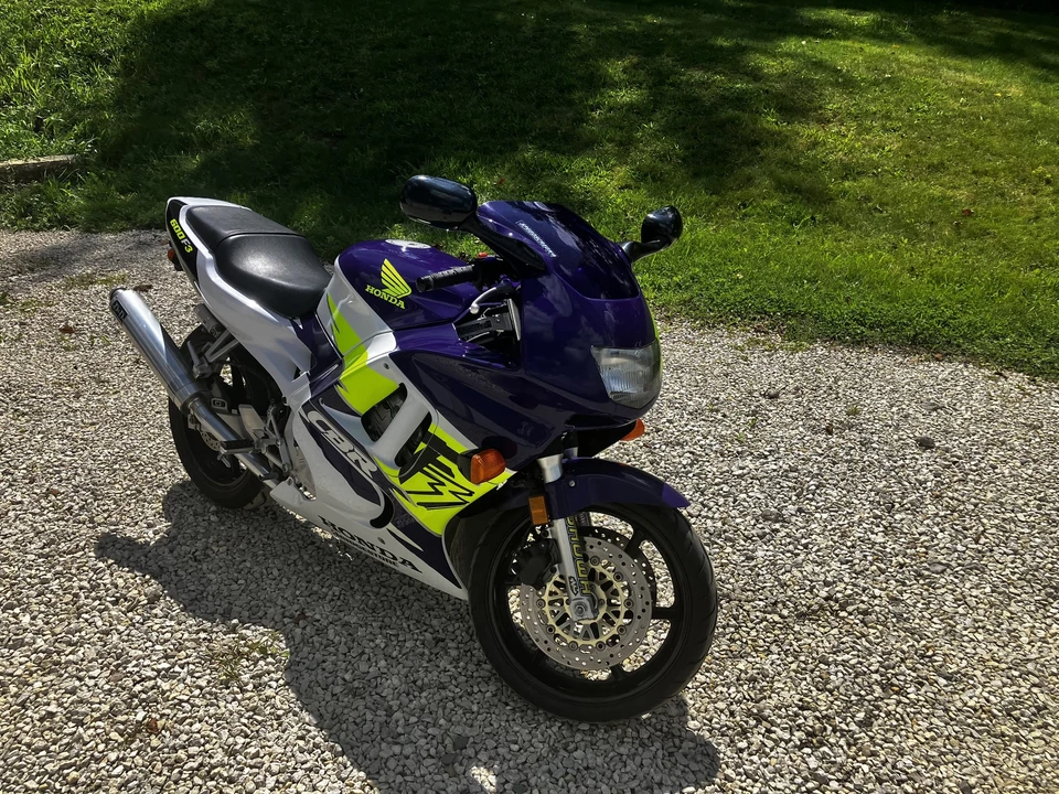 1995 Honda CBR - Image 2 of 31