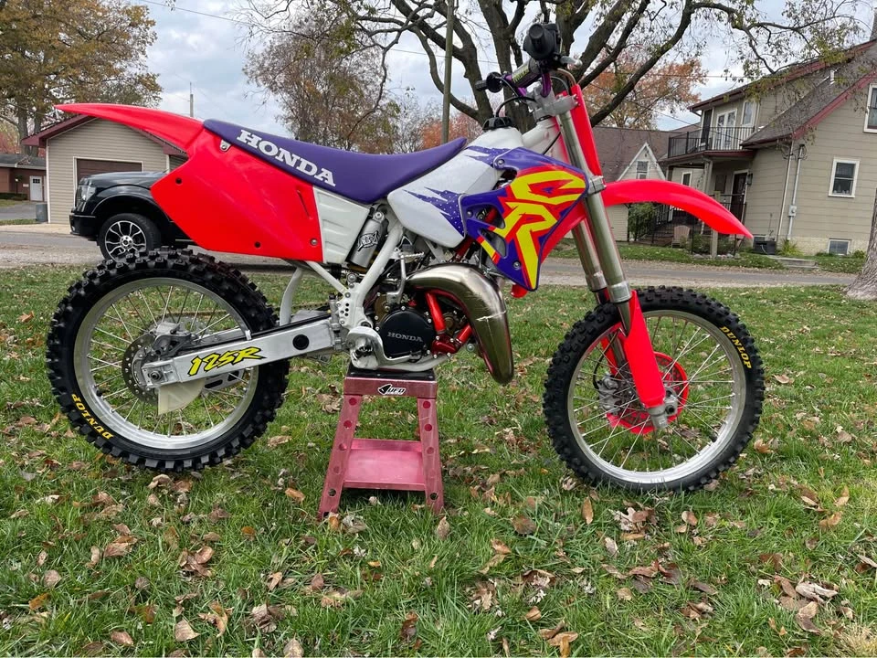 1995 Honda CR - Image 2 of 12