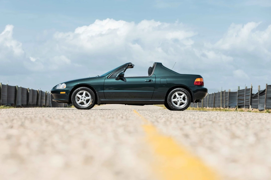 1995 Honda Del Sol - Image 13 of 31