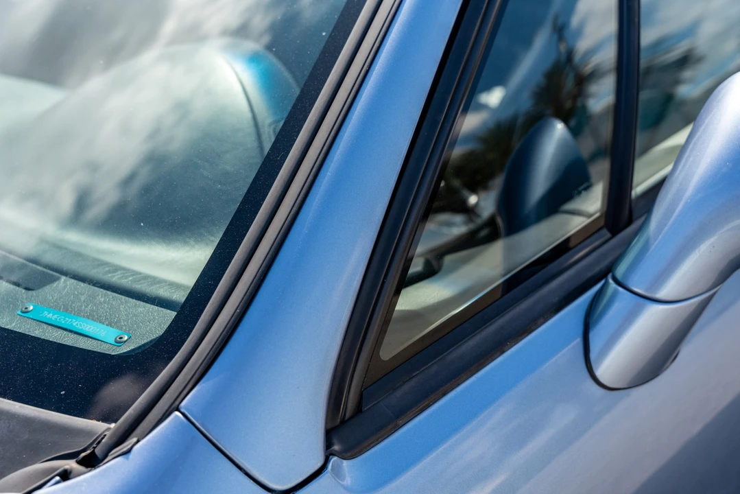 1995 Honda Del Sol - Image 26 of 31