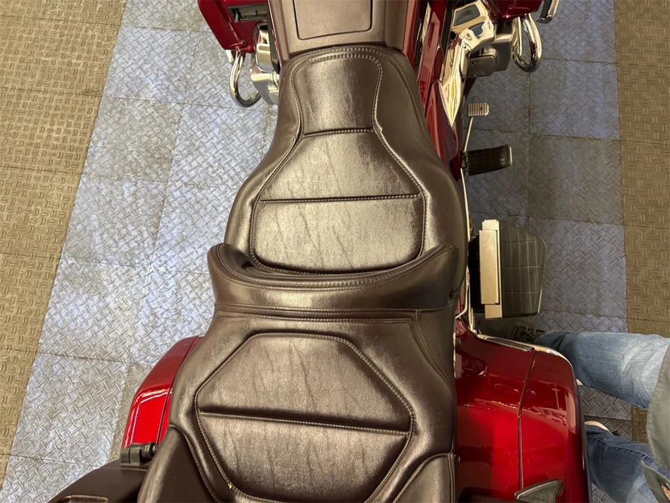 1995 Honda Gold Wing - Image 14 of 21