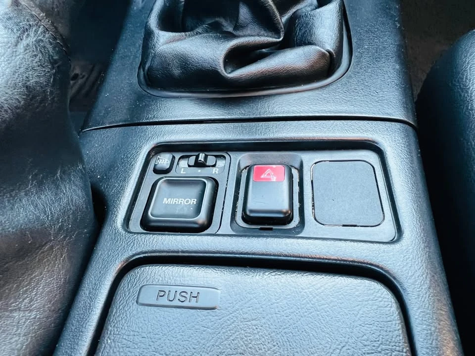 1995 Honda Prelude 4th Gen - Image 18 of 20