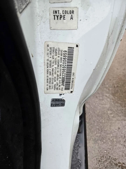 1995 Honda Prelude 4th Gen - Image 10 of 15