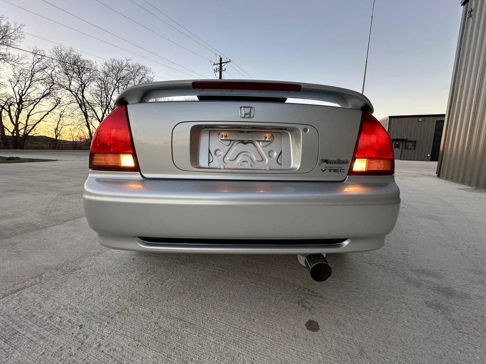1995 Honda Prelude 4th Gen - Image 21 of 31