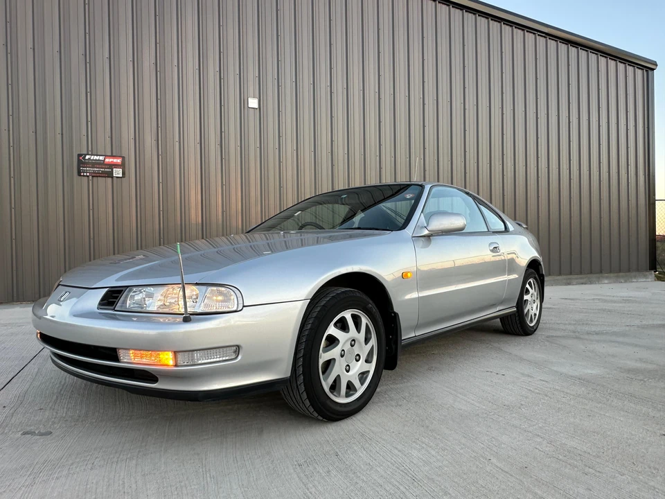 1995 Honda Prelude 4th Gen - Image 14 of 31
