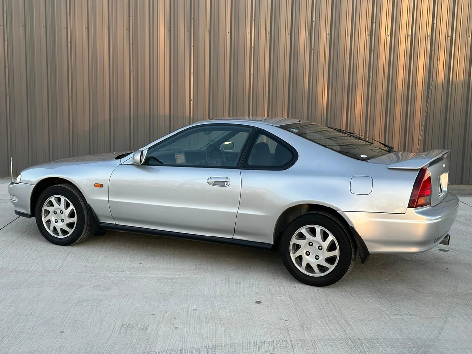 1995 Honda Prelude 4th Gen - Image 16 of 31