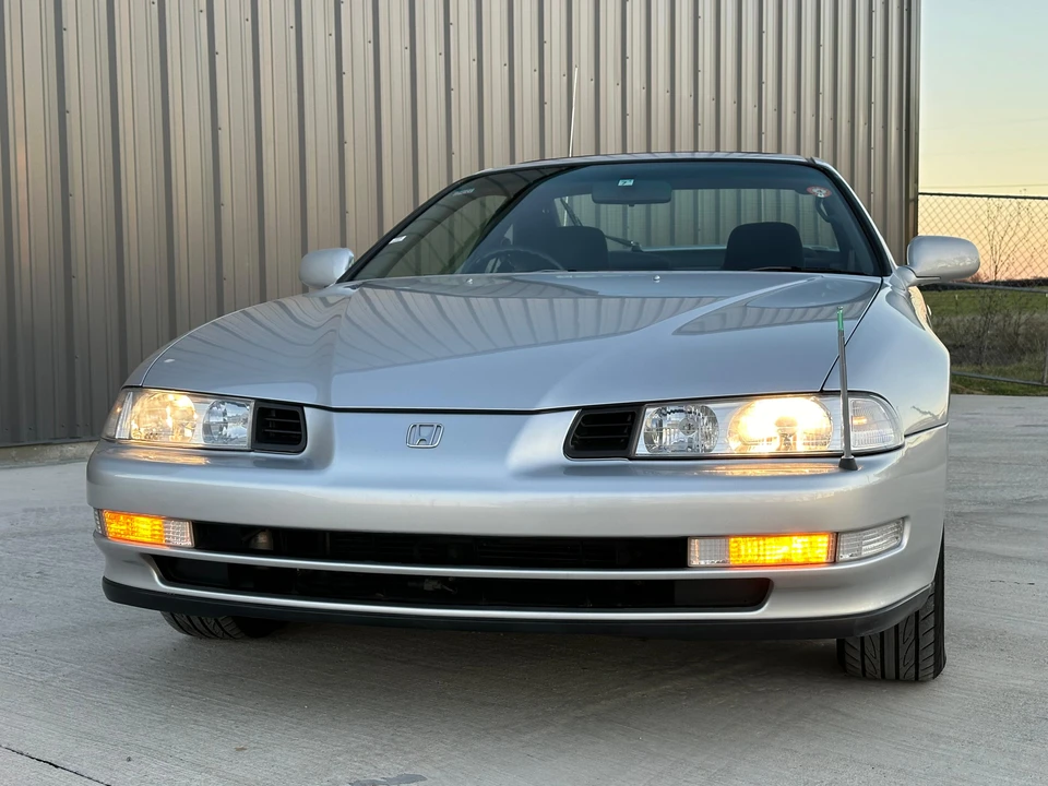 1995 Honda Prelude 4th Gen - Image 8 of 31